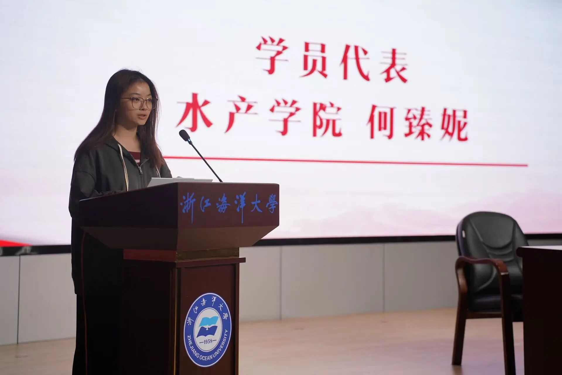 73fc6f3280e9f6677cbe3ff2063af6c6.jpg 73fc6f3280e9f6677cbe3ff2063af6c6.jpg