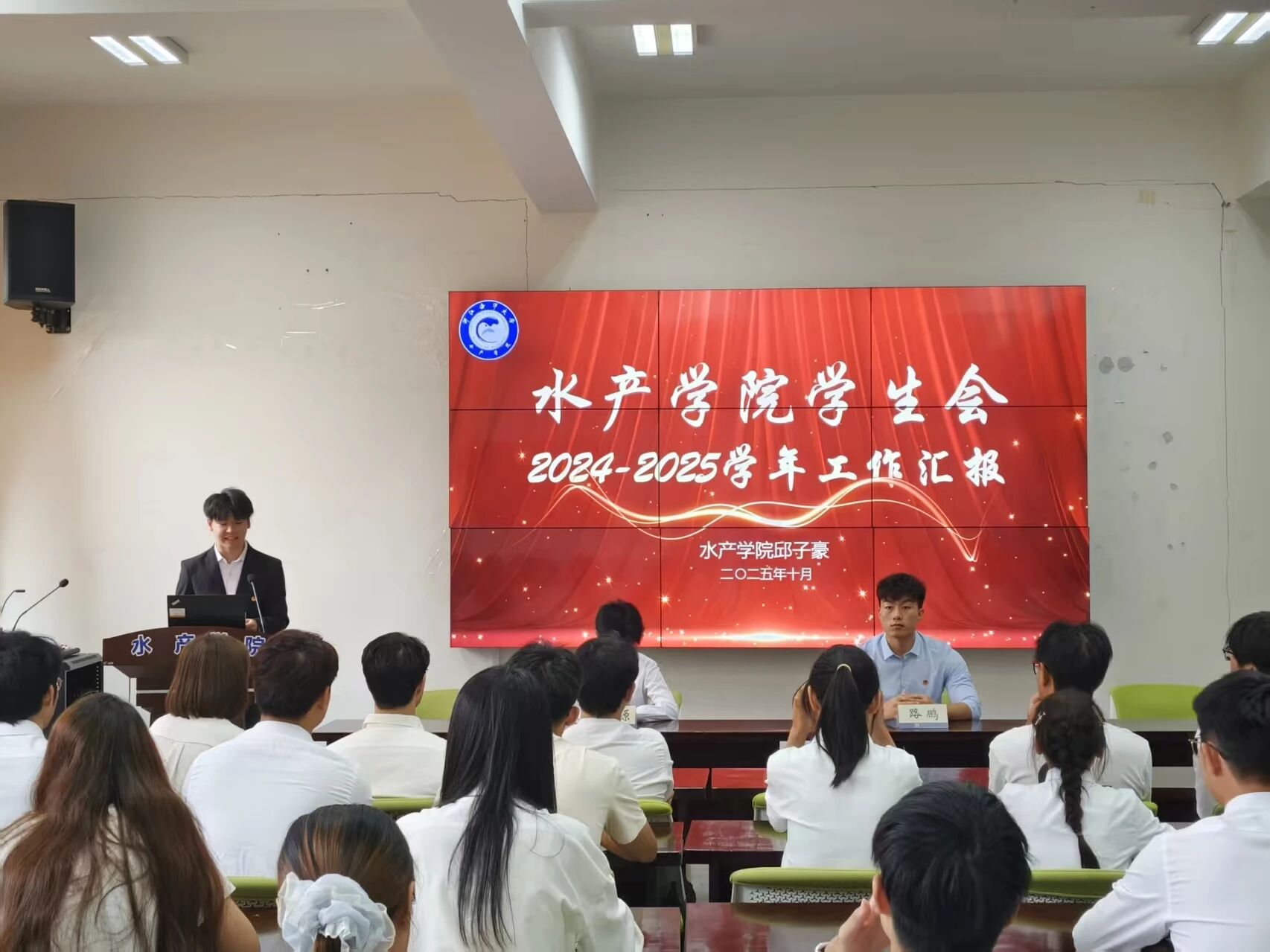 4992bb6716b43d9f18c4fe1d93adf090.jpg 4992bb6716b43d9f18c4fe1d93adf090.jpg